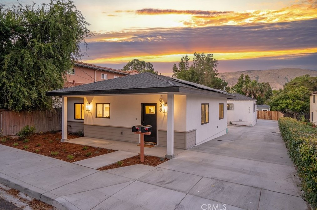 3040 Rockview Pl, San Luis Obispo, CA 93401
