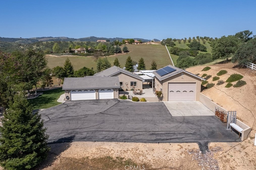 5025 Heidi Way, Lake Nacimiento, CA 93446