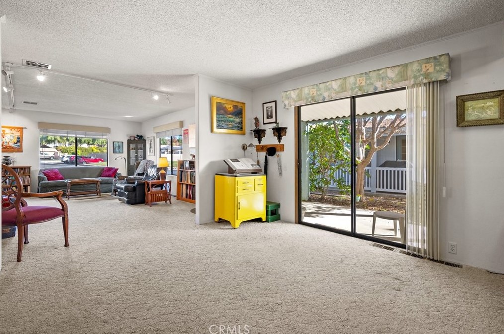 334 Bobwhite Dr, Lake Nacimiento CA  93446-4026 exterior