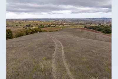 2135 Live Oak Rd, Paso Robles, CA 93446 - Photo 68
