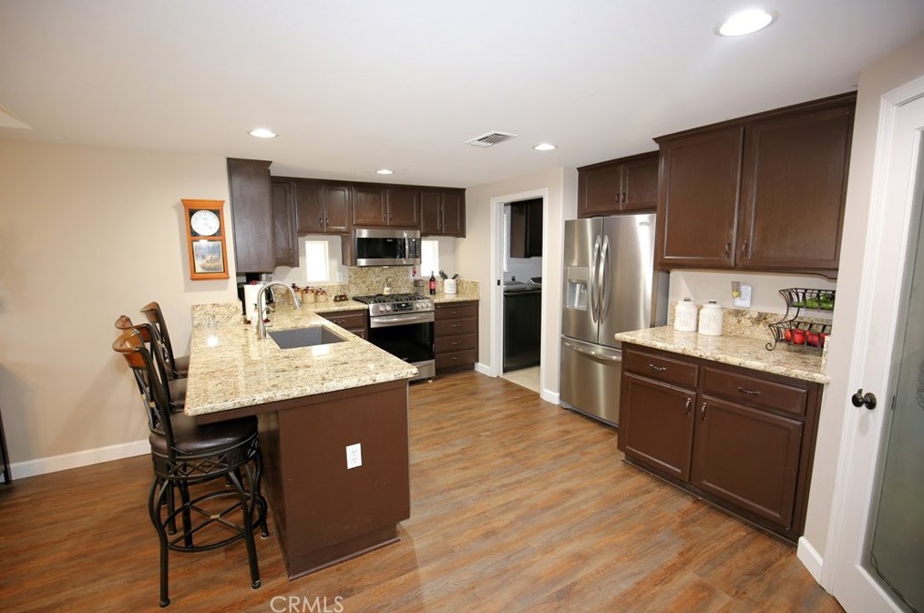 1095 Megan Ct, Templeton CA  93465-4051 exterior