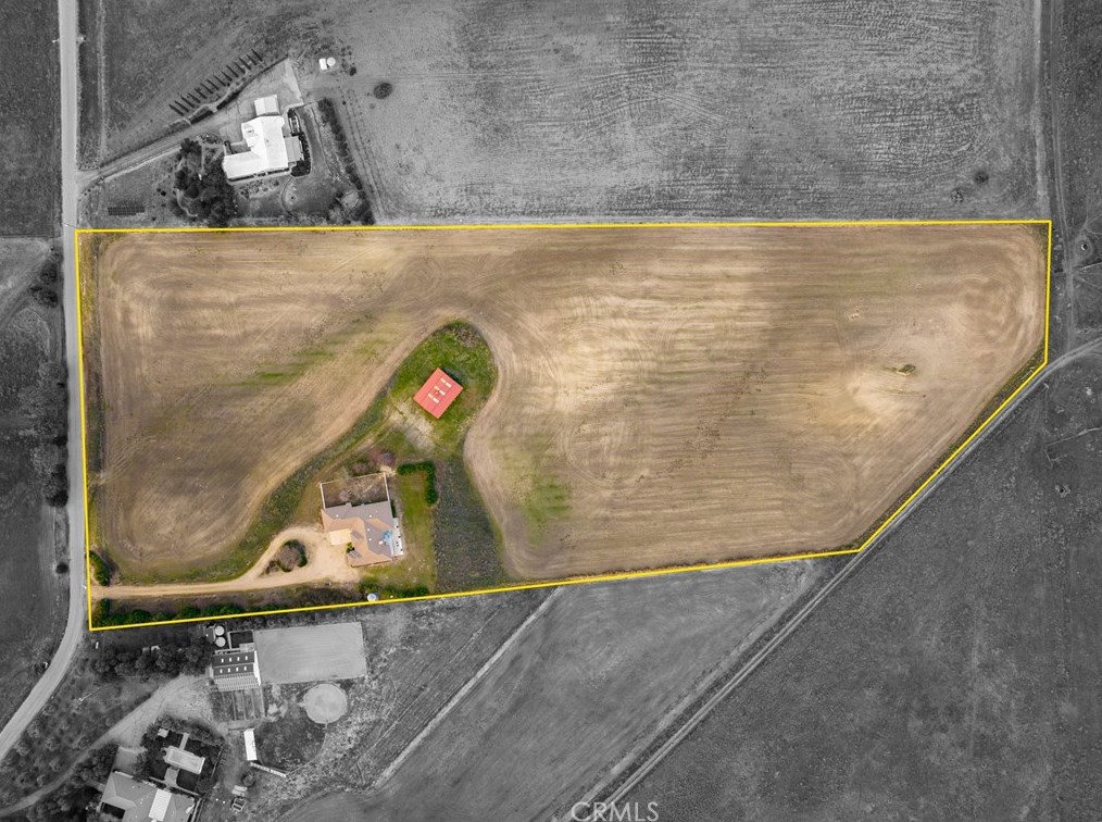 4925 Lamplighter Way, Lake Nacimiento CA  93446-8499 exterior
