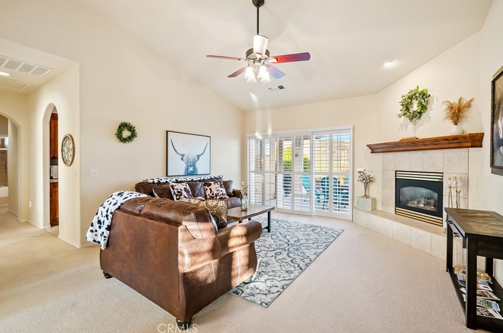 4925 Lamplighter Way, Lake Nacimiento CA  93446-8499 exterior