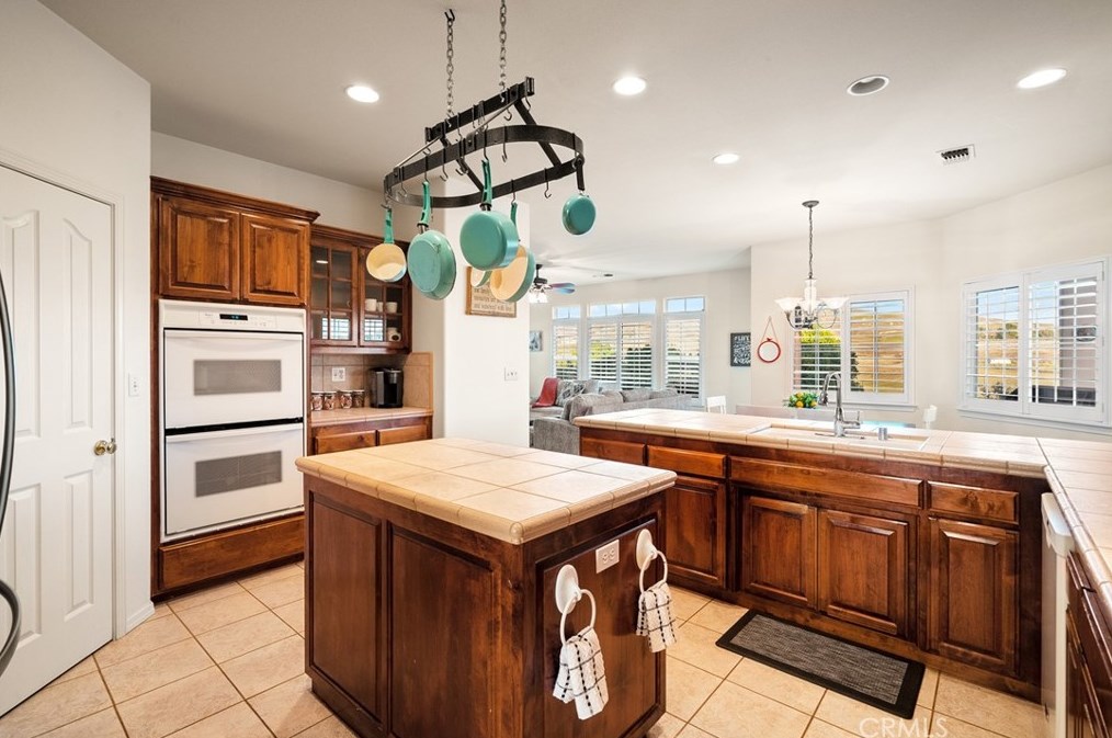 4925 Lamplighter Way, Lake Nacimiento CA  93446-8499 exterior