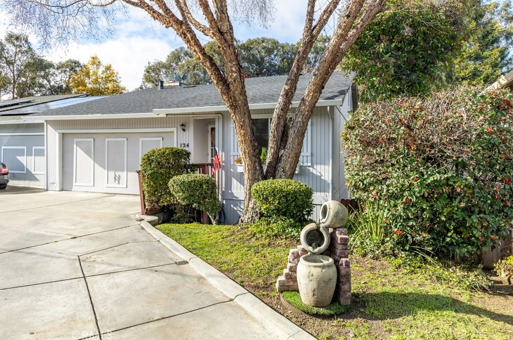 124 Crescent Dr, Watsonville, CA 95076