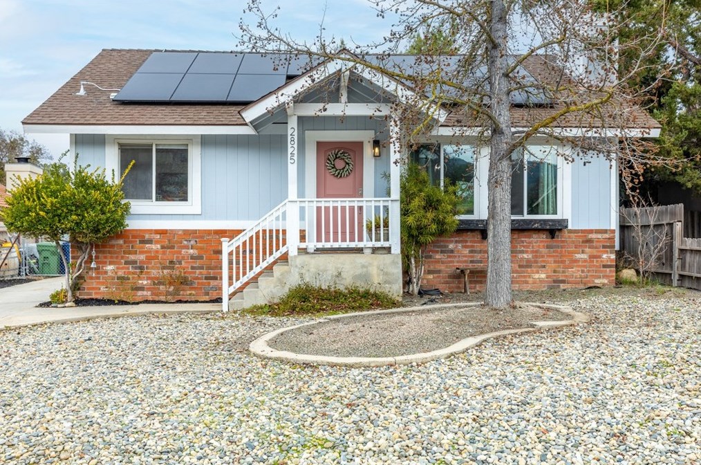 2825 Old Wrangler Ln, Lake Nacimiento, CA 93446