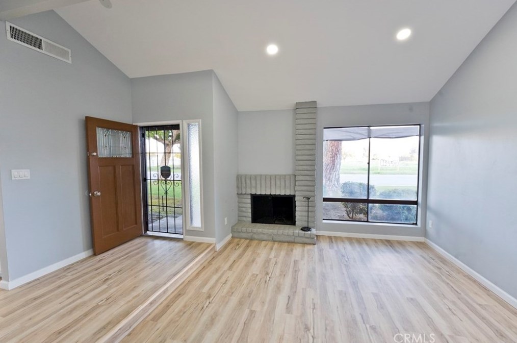 2601 Edmonton St #10a, Bakersfield, CA 93309