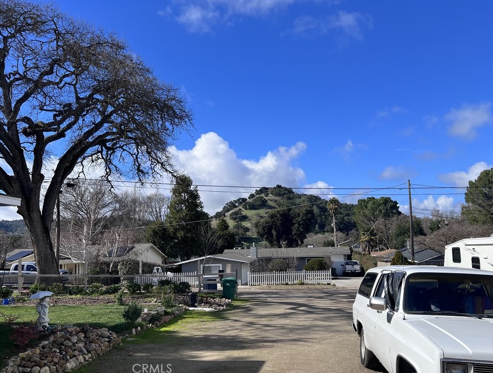 9495 Avenal Ave, Atascadero, CA 93422