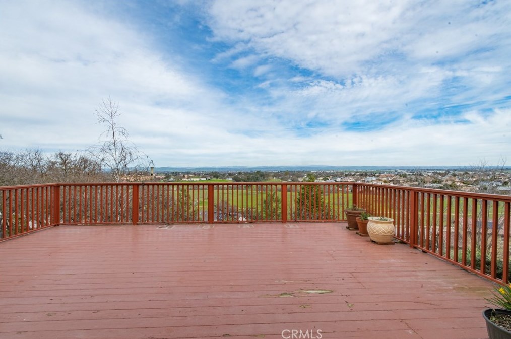 317 Montebello Oaks Dr, Lake Nacimiento CA  93446-7116 exterior