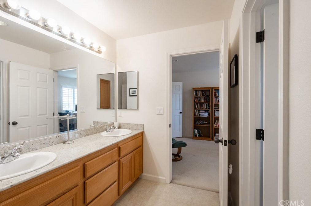 317 Montebello Oaks Dr, Lake Nacimiento CA  93446-7116 exterior