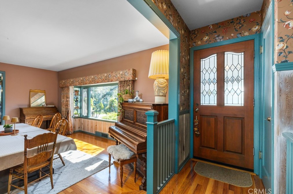 8275 Curbaril Ave, Atascadero CA 93422-5260 exterior