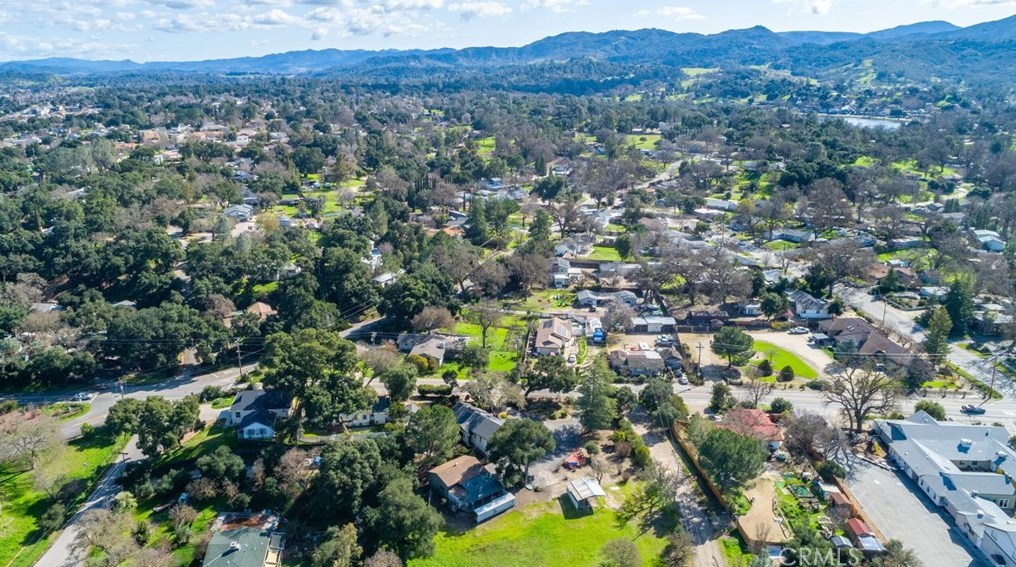 8275 Curbaril Ave, Atascadero CA 93422-5260 exterior