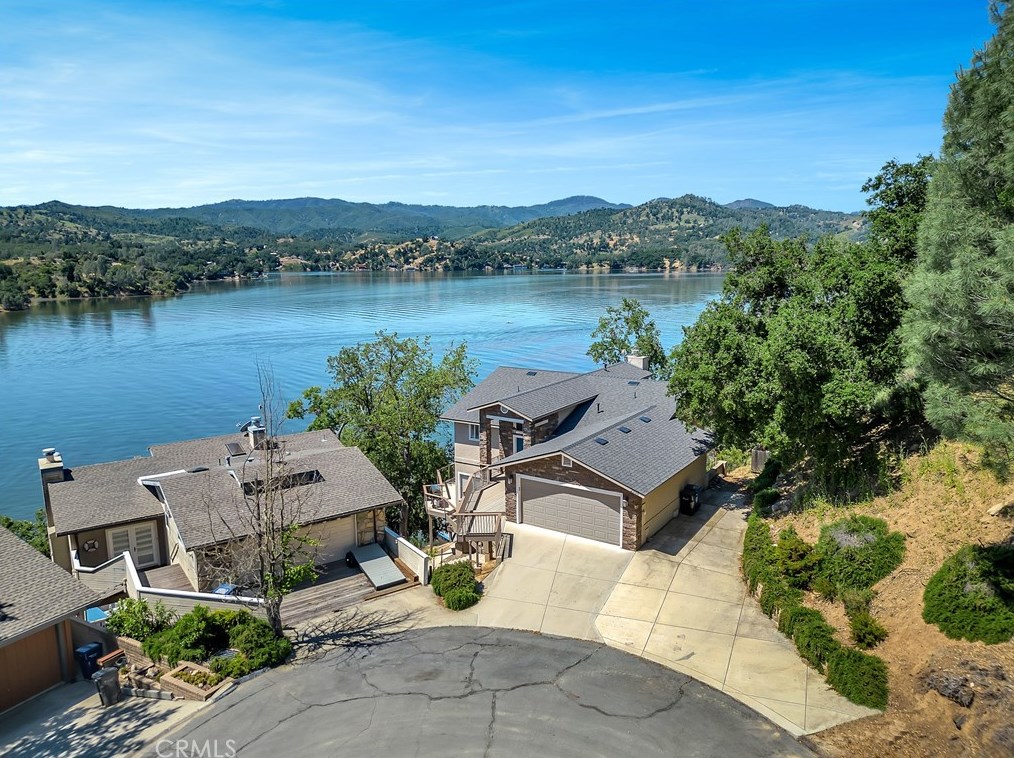 2900 Lands End Rd, Lake Nacimiento, CA 93426-9643