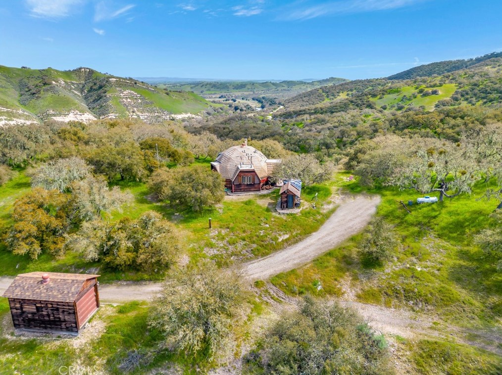 61446 Vista Rd, Lake Nacimiento, CA