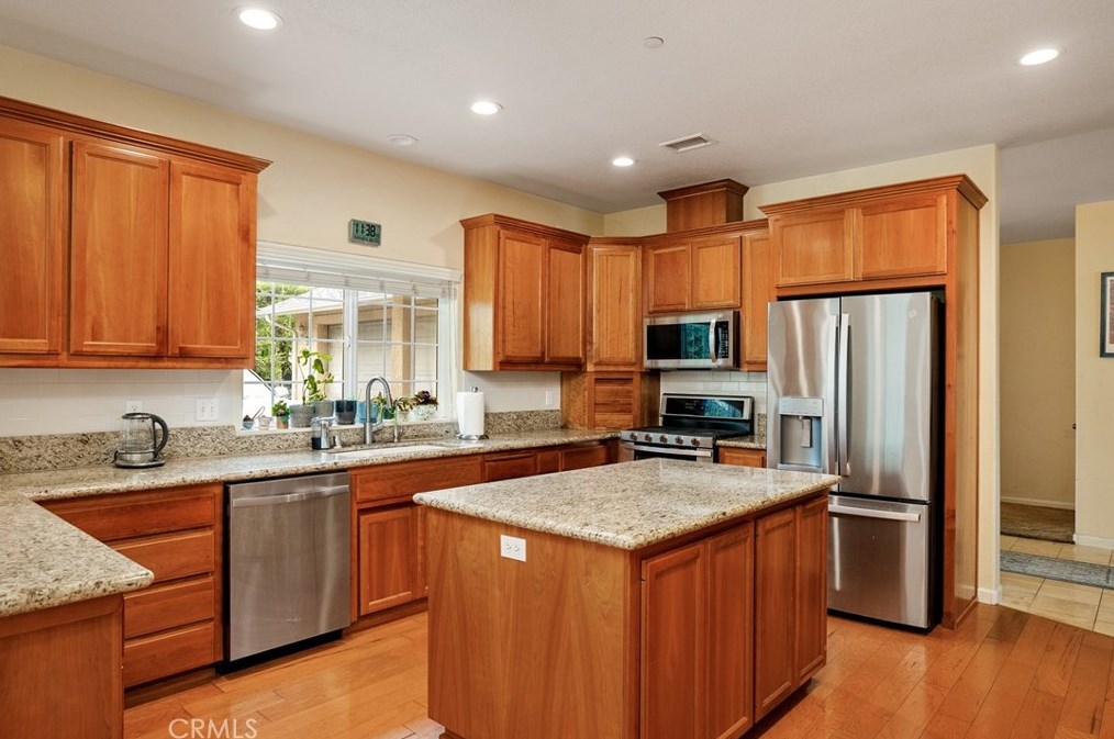 5113 Escarpa Ave, Atascadero, CA 93422-4577
