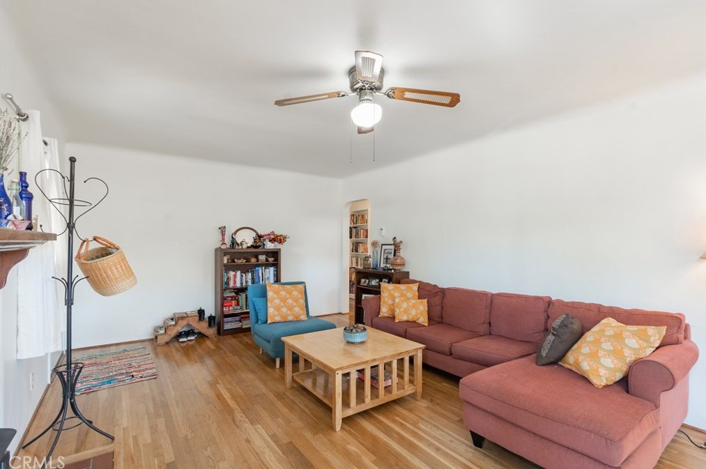 145 16th St, Lake Nacimiento CA  93446-2079 exterior