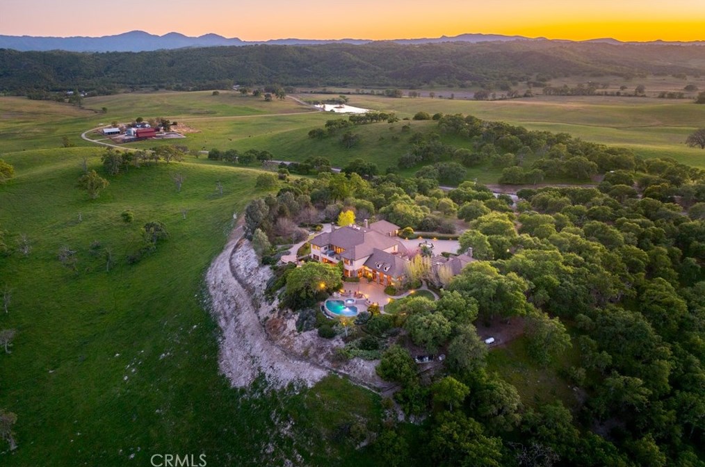 76525 Interlake Rd, Lake Nacimiento, CA 93426