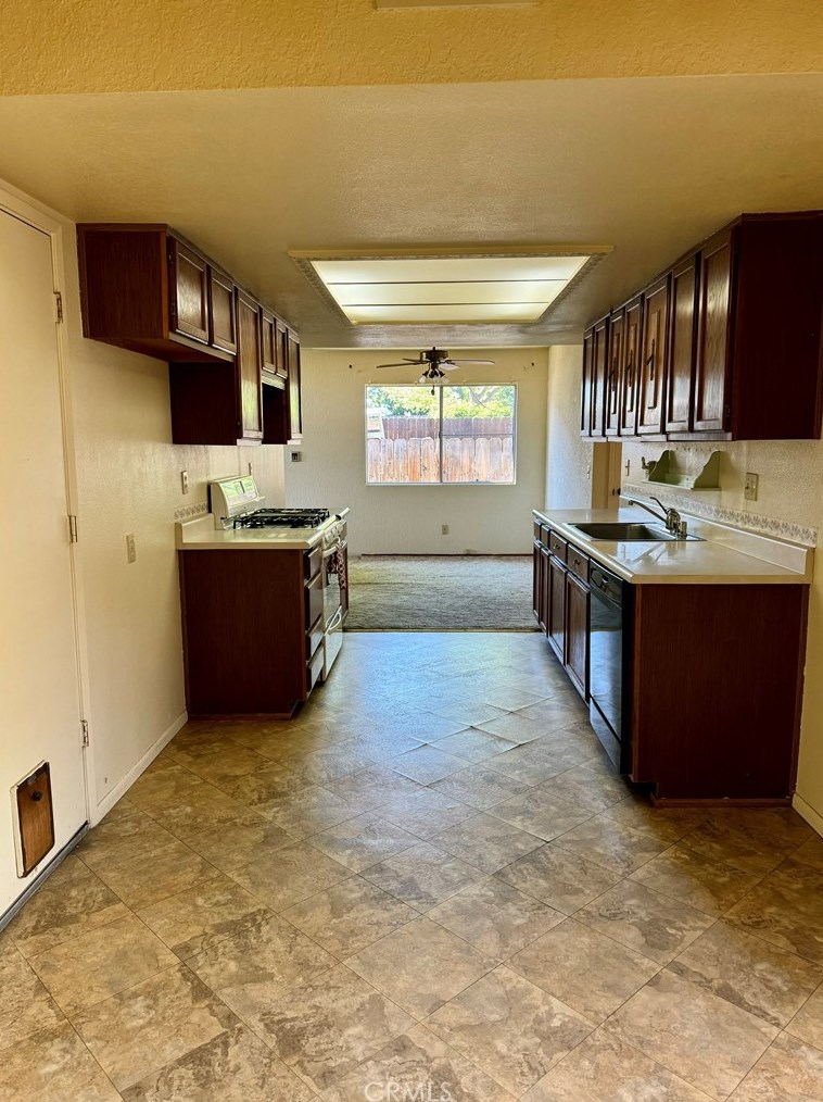 1731 Ponderosa Ln, Lake Nacimiento CA  93446-3633 exterior