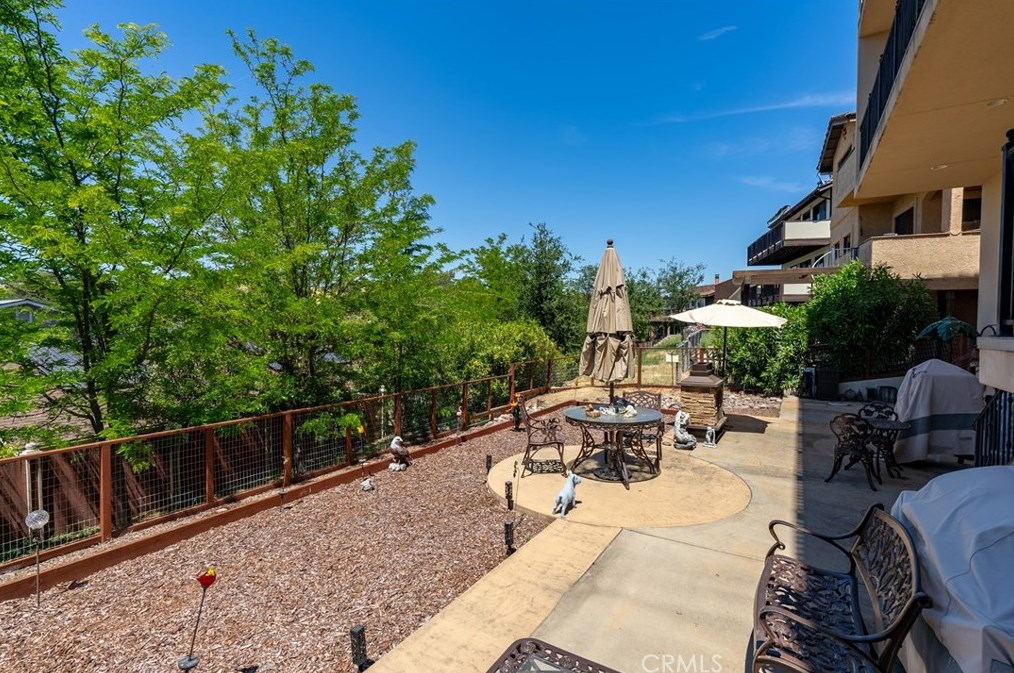 5049 Meadow Lark Ln, Lake Nacimiento CA  93446-4258 exterior
