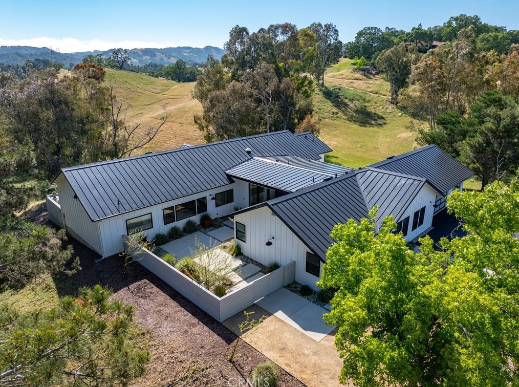 12105 Santa Ana Rd, Atascadero, CA 93422-1158