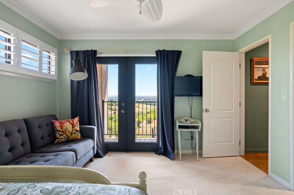 1240 Mountain Springs Rd, Lake Nacimiento CA  93446-5219 exterior