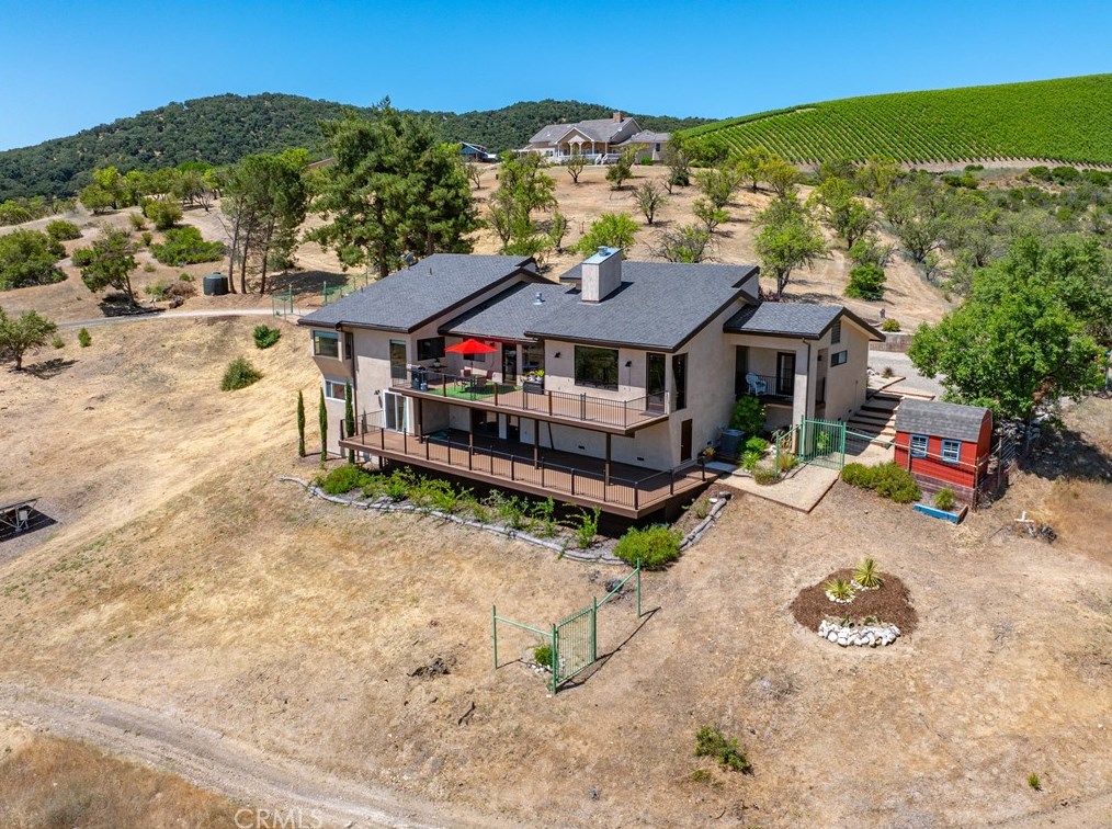 1240 Mountain Springs Rd, Lake Nacimiento CA  93446-5219 exterior