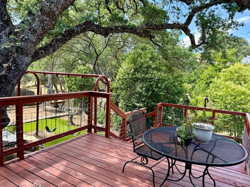 2699 Saddle Back Ln, Lake Nacimiento, CA 93446