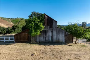 9480 Chimney Rock Rd, Paso Robles, CA 93446 - Photo 60