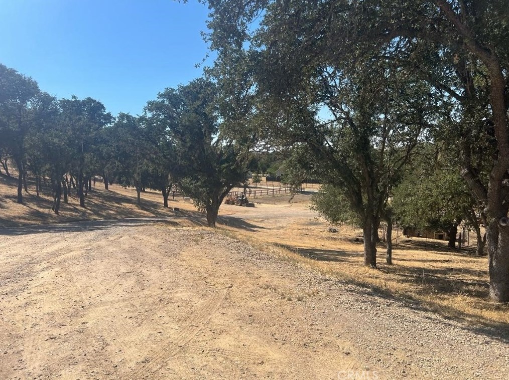 1545 Blue Oak Ln, Lake Nacimiento, CA 93446