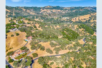 6452 Alta Pradera Lane, Atascadero, CA 93422 - Photo 2