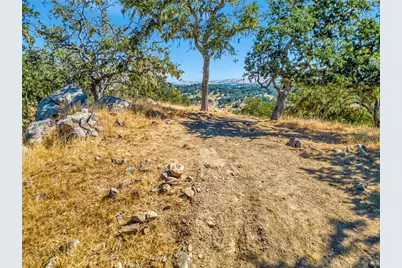 6452 Alta Pradera Lane, Atascadero, CA 93422 - Photo 4