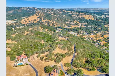 6452 Alta Pradera Lane, Atascadero, CA 93422 - Photo 8