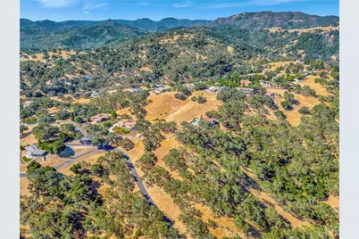 6452 Alta Pradera Lane, Atascadero, CA 93422 - Photo 16