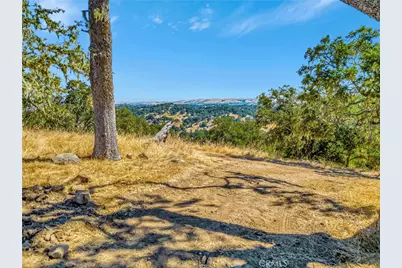 6452 Alta Pradera Lane, Atascadero, CA 93422 - Photo 4