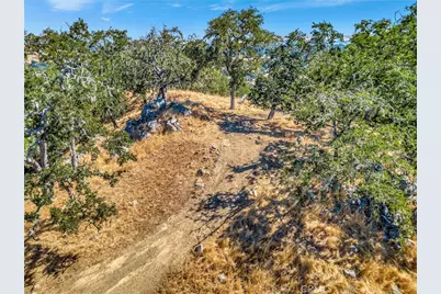 6452 Alta Pradera Lane, Atascadero, CA 93422 - Photo 6