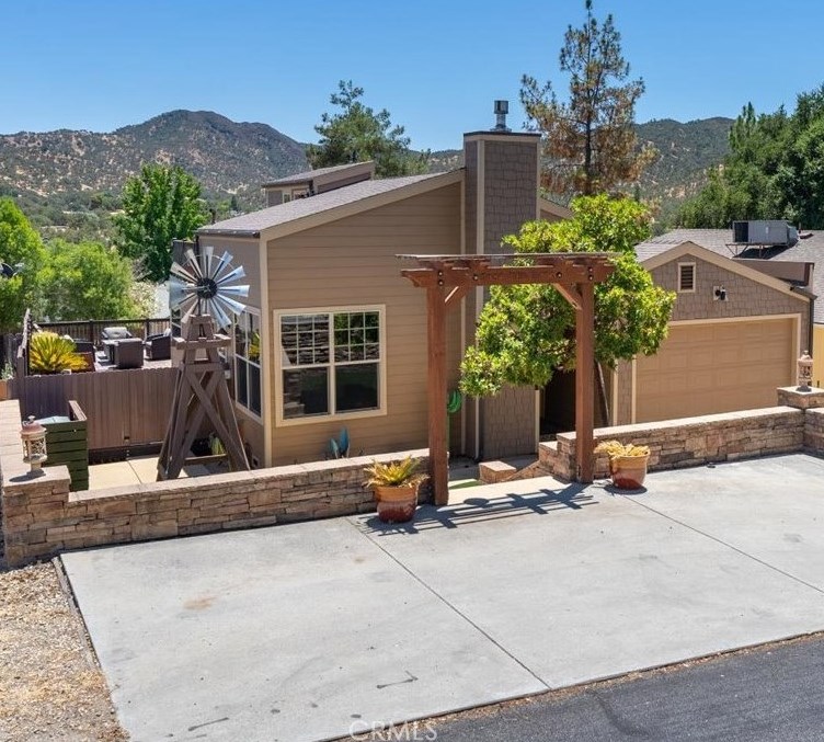 4750 Tumbleweed Way, Lake Nacimiento, CA 93446