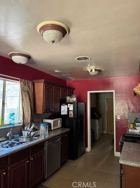 2454 Beech St, Bakersfield, CA 93301