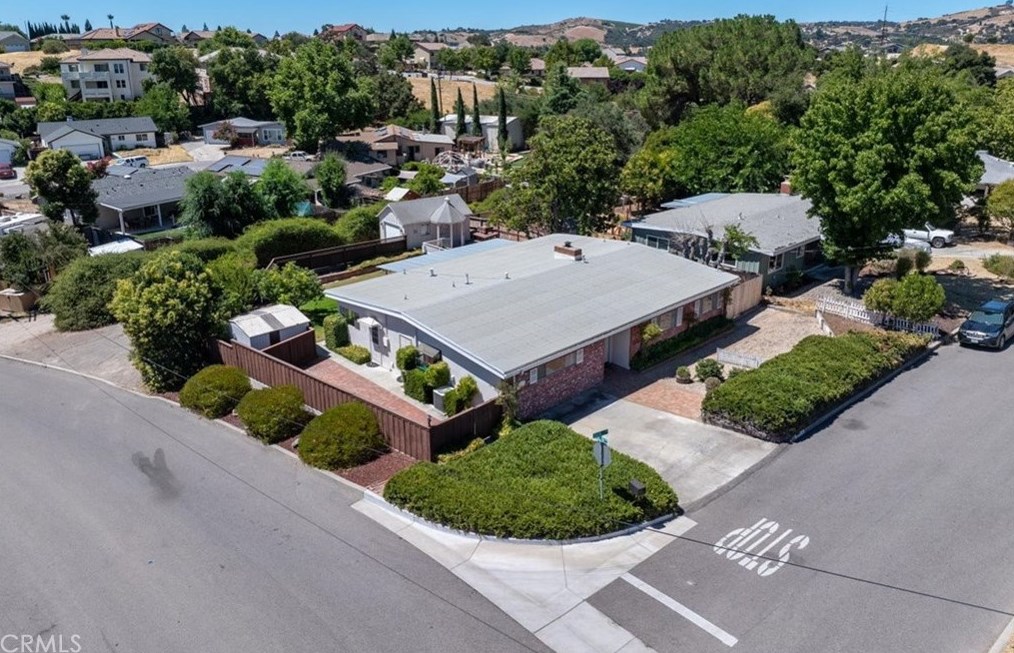 644 Cecil Ct, Lake Nacimiento, CA 93446