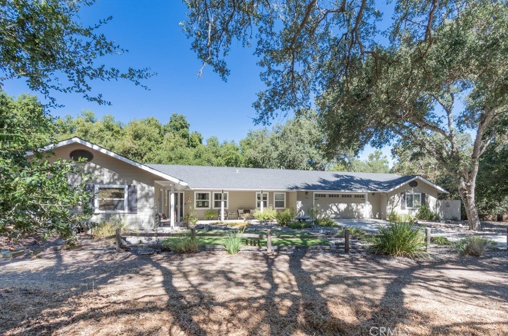 780 Snead St, Lake Nacimiento, CA 93446