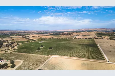 1600 Adobe Road, Paso Robles, CA 93446 - Photo 12