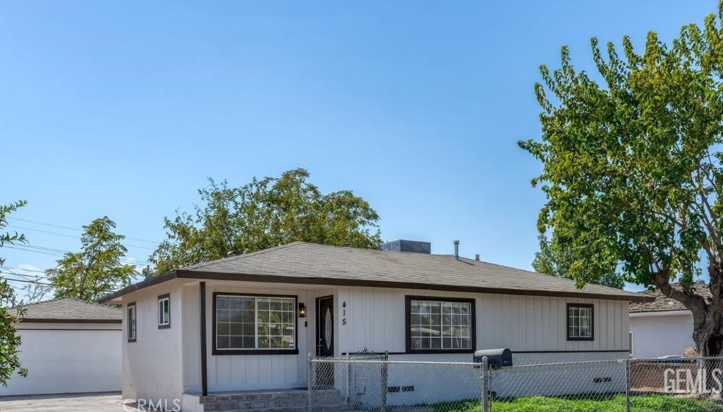 415 Sperry St, Bakersfield, CA 93307