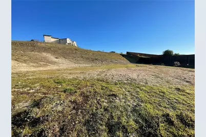 201 Catalina, Paso Robles, CA 93446 - Photo 2