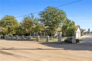 1523 Kuhio St, Bakersfield, CA 93313 - Photo 4