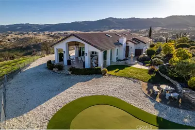 5495 Vista Serrano, Paso Robles, CA 93446 - Photo 32