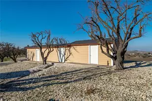 5495 Vista Serrano, Paso Robles, CA 93446 - Photo 56