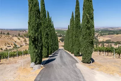 725 Spring Creek Way, Templeton, CA 93465 - Photo 58
