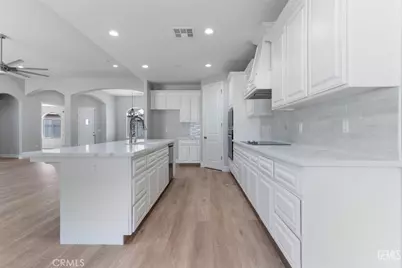 914 Tomboy Court, Shafter, CA 93263 - Photo 10