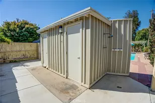 1708 Camino Primavera, Bakersfield, CA 93306 - Photo 20