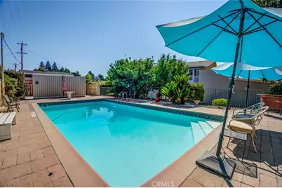 1708 Camino Primavera, Bakersfield, CA 93306 - Photo 16