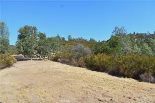 76370 Bryson Hesperia Rd, Bradley, CA 93426 - Photo 12